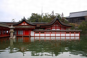 厳島神社 摂社客人神社本殿、幣殿、拝殿