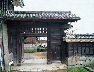 松山城 仕切門