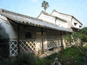 豊島家住宅(愛媛県松山市井門) 衣装倉
