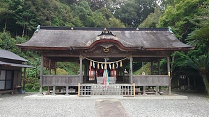 鳴無神社 幣殿、拝殿