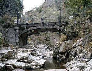 布引水源地水道施設 谷川橋