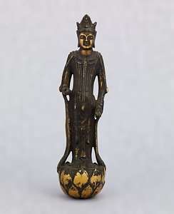 銅造阿弥陀如来及両脇侍像（法隆寺献納） 