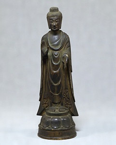 銅造如来立像（法隆寺献納）