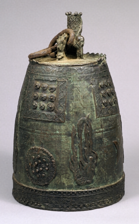 鐘，古銅製，時代物，古美術品，高31cm，重4100克 銅鐘〈金ノ承安六年ノ銘アリ／〉 文化遺産オンライン