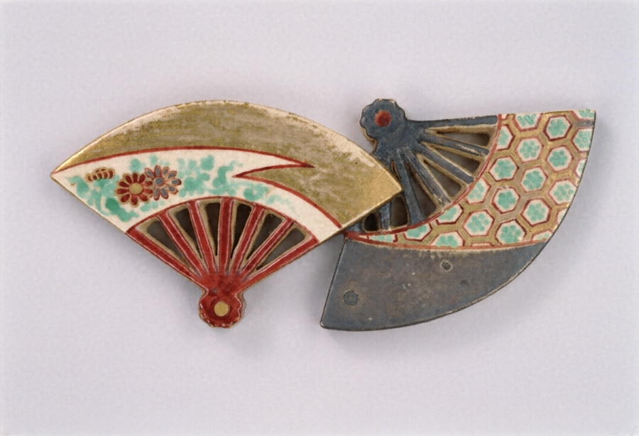 色絵釘隠〈伝仁清作／〉 文化遺産オンライン