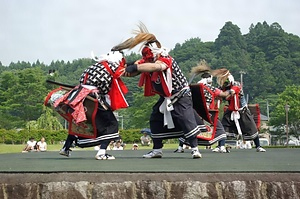 鬼剣舞 おにけんばい
