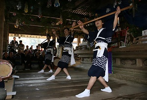 杉野原の御田舞 すぎのはらのおんだまい