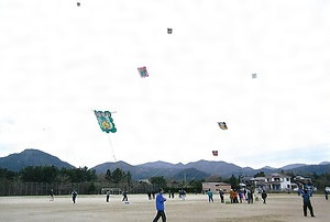 山陰の大凧揚げ習俗