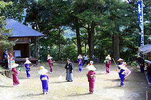 西祖谷の神代踊 にしいやのじんだいおどり