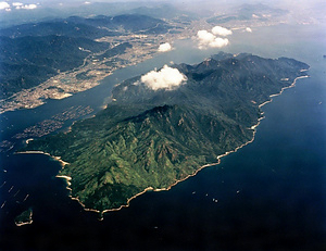 厳島
