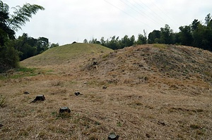 仁馬山古墳