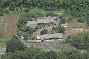 高山社跡