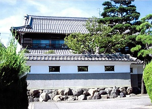 小島家住宅外塀