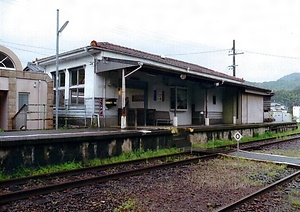 天竜浜名湖鉄道西気賀駅本屋 てんりゅうはまなこてつどうにしきがえきほんや