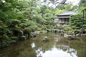 旧石崎氏庭園<BR/>（石泉荘庭園）