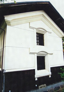 山城屋荷蔵