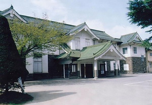 諏訪市美術館（旧懐古館）