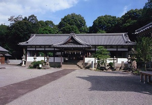 春日神社拝殿