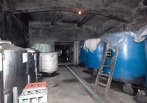 天吹酒造地下貯蔵庫 あまぶきしゅぞうちかちょぞうこ