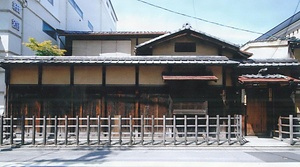 旧村西家住宅主屋