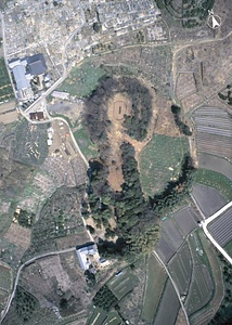 大和古墳群<br />
　ノムギ古墳<br />
　中山大塚古墳<br />
　下池山古墳<br />
 おおやまとこふんぐん　のむぎこふん　なかやまおおつかこふん　しもいけやまこふん