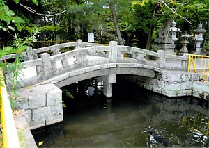 蟻通神社太鼓橋