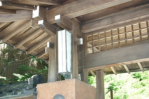 ゆとうや旅館表門及び塀 ゆとうやりょかんおもてもんおよびへい