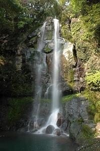 平戸領地方八竒勝（平戸八景）<br />
　髙巌<br />
　潜龍水<br />
　石橋<br />
　大悲観<br />
　巌屋宮<br />
　福石山<br />
　潮之目