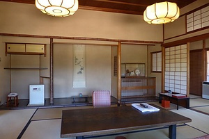 三養荘（旧岩崎久彌別邸）本館居間・書斎棟 さんようそう（きゅういわさきひさやべってい）ほんかんいま・しょさいとう