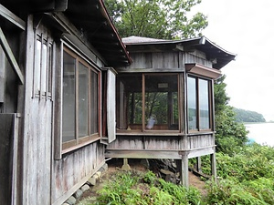 鳥取民藝美術館別館湖山池阿弥陀堂