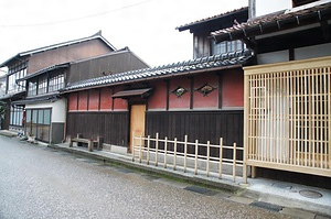丸井家住宅塀