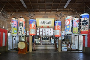 関山神社本殿・幣殿・拝殿 せきやまじんじゃほんでん・へいでん・はいでん