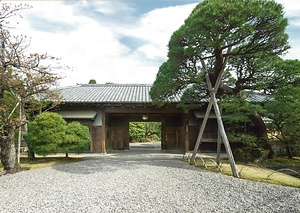 旧遠山家住宅 長屋門