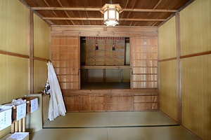 蚊屋島神社宝庫（仮殿） かやしまじんじゃほうこ（かりでん）