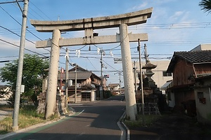 太郎坊宮阿賀神社一の鳥居 たろうぼうぐうあがじんじゃいちのとりい