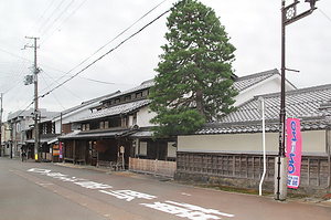 冨田酒造主屋 とみたしゅぞうしゅおく