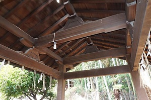 小烏神社手水舎 こがらすじんじゃてみずしゃ