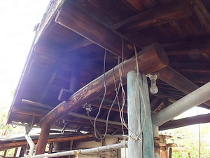 吉村家住宅井戸屋形 よしむらけじゅうたくいどやかた