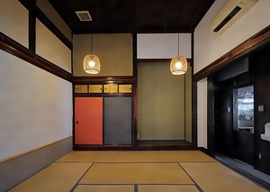 旧橋平酒造店（醸室）主屋 きゅうはしへいしゅぞうてん（かむろ）おもや