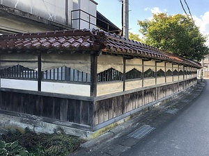 笹正宗酒造正門及び塀 ささまさむねしゅぞうせいもんおよびへい
