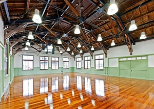 旧愛知県半田中学校武道場（七中記念館） きゅうあいちけんはんだちゅうがっこうぶどうじょう（ななちゅうきねんかん）