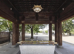 伴林氏神社手水舎 ともばやしのうじのじんじゃてみずしゃ