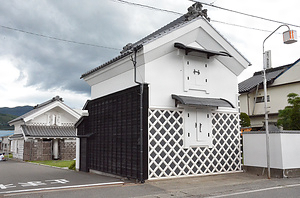旧井桁屋新井家住宅（タカノ株式会社）新蔵