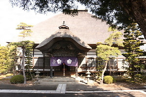 前山寺本堂