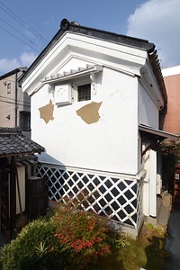 旧布江田家住宅（はる家ならまち）蔵