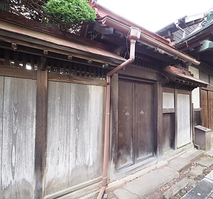 笹森家住宅庭門及び塀