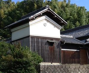 田中家住宅乾蔵