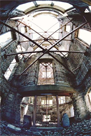 C-44 Inner view of the front entrance of the Dome (present)