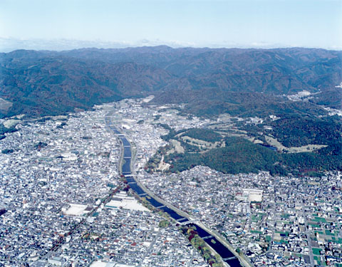 A-1 Aerial view of Kamowakeikazuchi-jinja