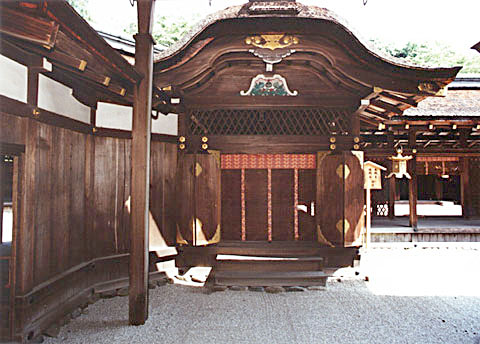 A-10 Kamowakeikazuchi-jinja